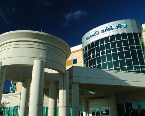 Exterior photo of Owasso Hospital and Medical Office Building